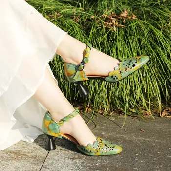 сандалии из натуральной кожи с отверстиями длиной 6 см, летняя аутентичная Элегантность, роскошные женские модные дизайнерские туфли с пряжкой на массивном каблуке и острым носком